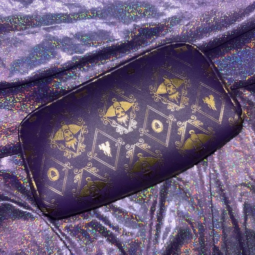 Bath & Body Works Disney Villians Evil Queen Cosmetic Bag